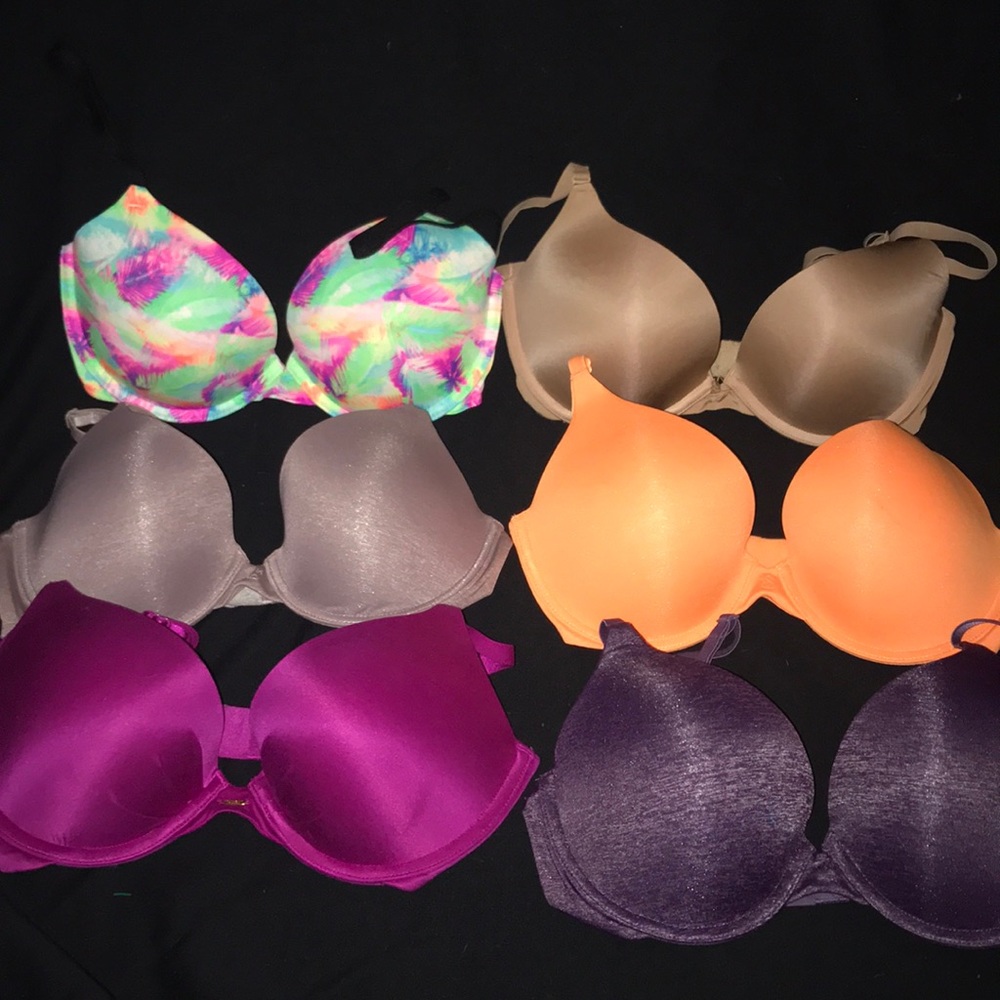 32D Victoria’s Secret Bras. LOT OF 6!!!!